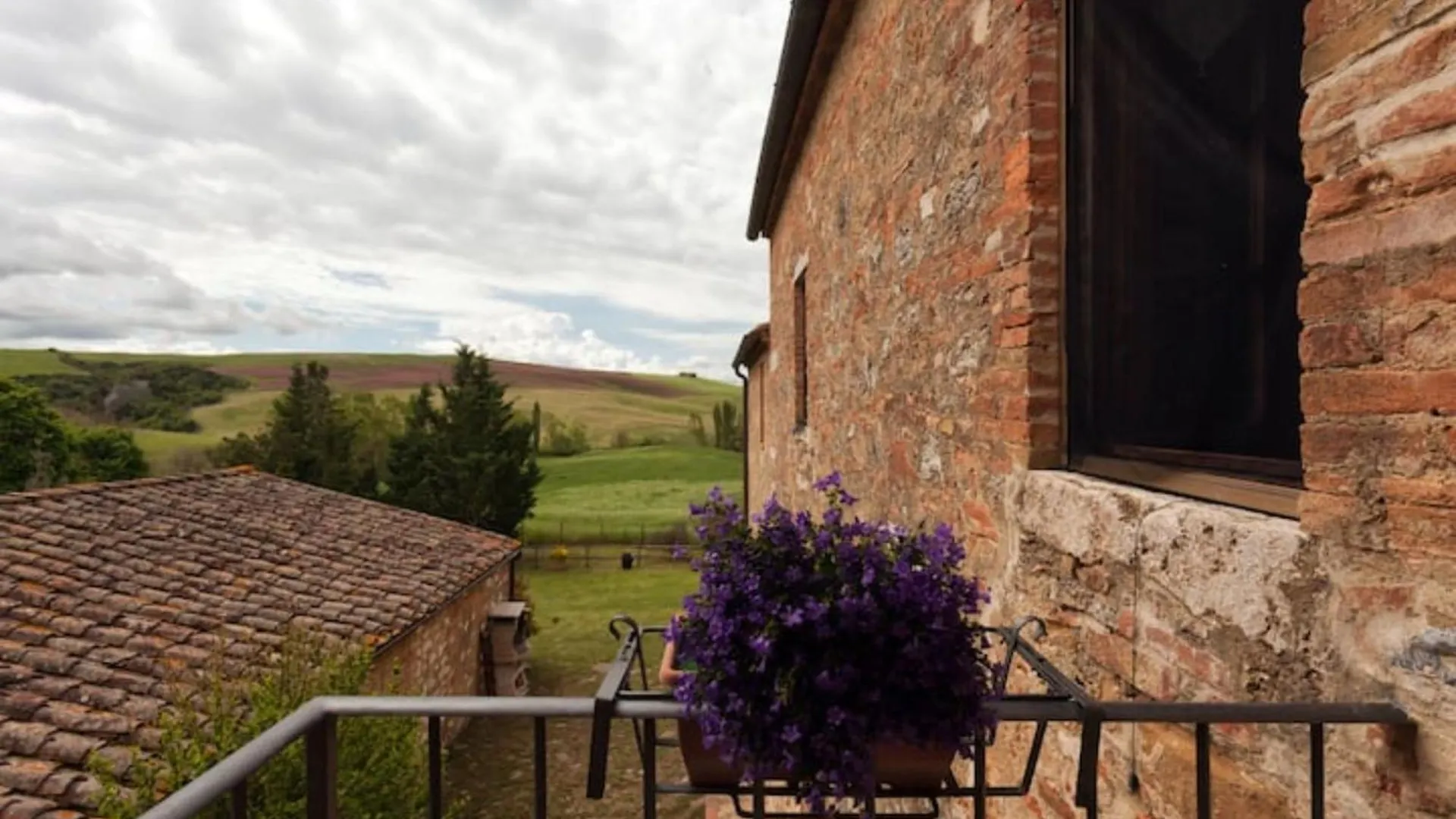 Villa La Memoria Del Tempo Montalcino Italy